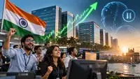 Des professionnels indiens du secteur informatique célèbrent la hausse des valeurs technologiques devant des écrans de marché, avec le drapeau de l’Inde, un quartier d’affaires, une courbe boursière ascendante et une représentation de l’intelligence artificielle en arrière-plan, illustrant le rebond des géants indiens de l’IT après les appels à ralentir le développement de l’IA.
