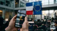 Logo de Binance France cryptos sur fond de drapeaux européen et français pour illustrer MiCA.
