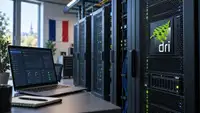 Illustration de Cloud Web, l’offre d’hébergement web français de DRI : ordinateur portable affichant un tableau de bord de supervision devant des baies de serveurs noires, logo DRI vert et blanc fixé sur une baie au premier plan et drapeau français à l’arrière-plan.