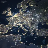 Infographie illustrant les tendances entrepreneuriat 2027 avec des icônes représentant la souveraineté, la deeptech et l'innovation, sur une carte de France stylisée.