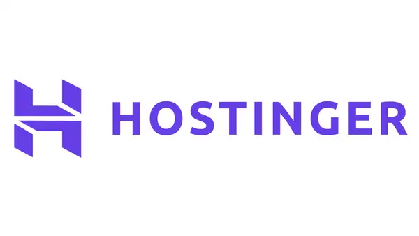 Interface du panneau de contrôle hPanel de Hostinger sur un ordinateur portable, illustrant la simplicité d'utilisation pour les entrepreneurs et PME, un point clé de notre avis Hostinger PME.